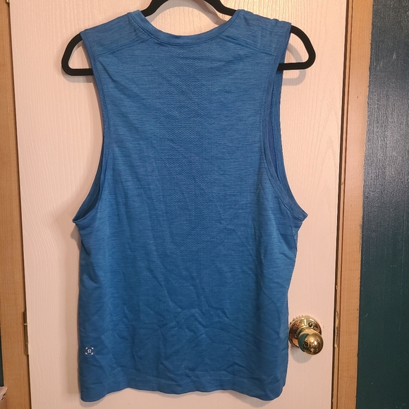 227 lululemon Mens Sleeveless Blue Top - Picture 2 of 3